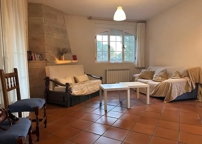 Hotel El Capricho De Navares *