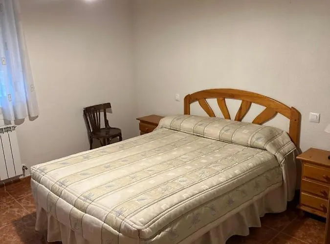 Hotel El Capricho De Navares *